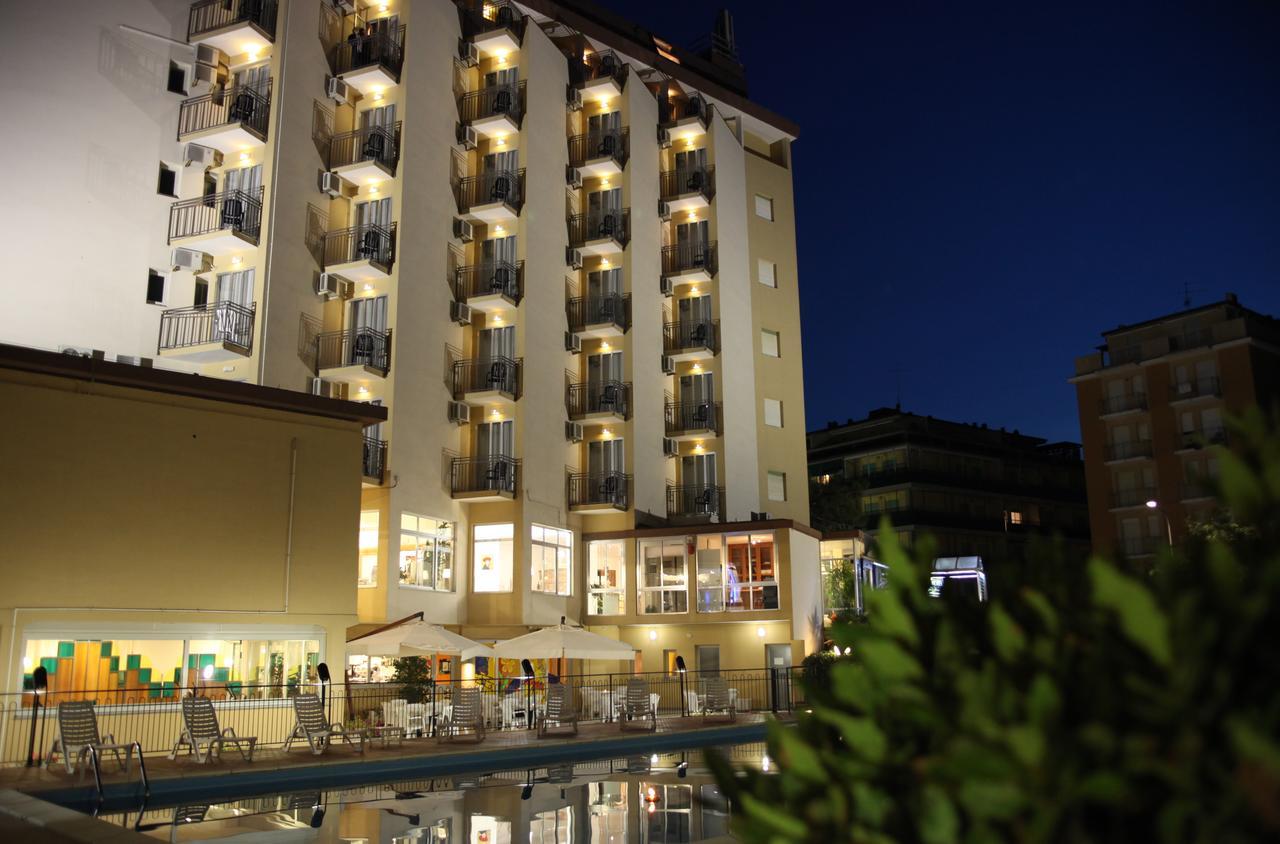 Hotel Plaza Llido Degli Estensi Exterior foto